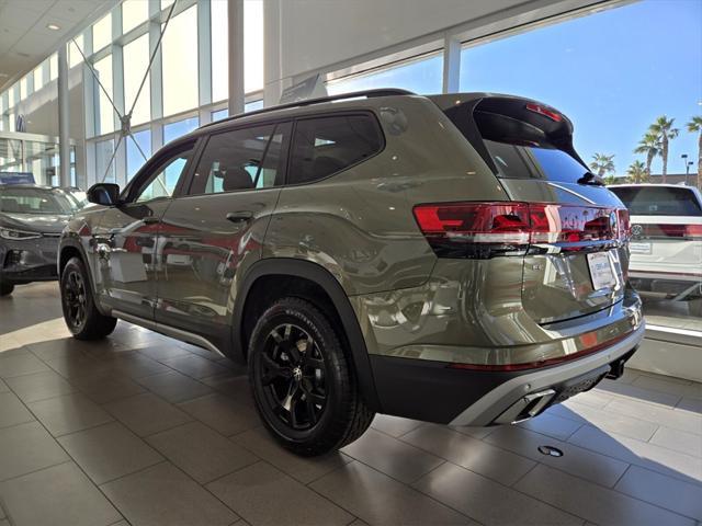 new 2025 Volkswagen Atlas car, priced at $47,586