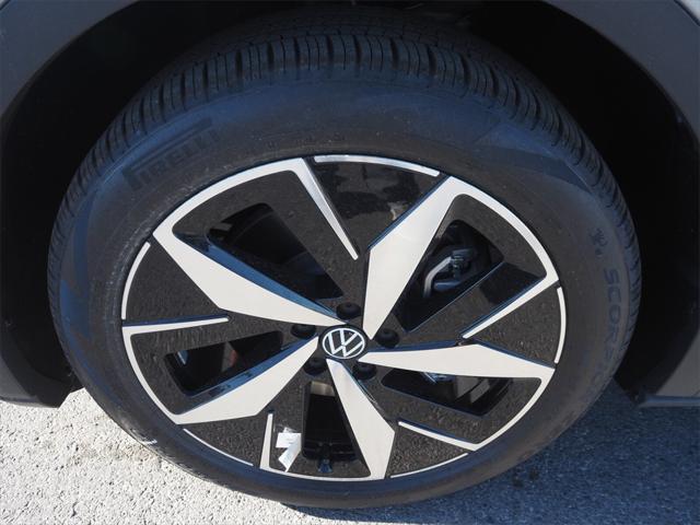new 2023 Volkswagen ID.4 car, priced at $37,669