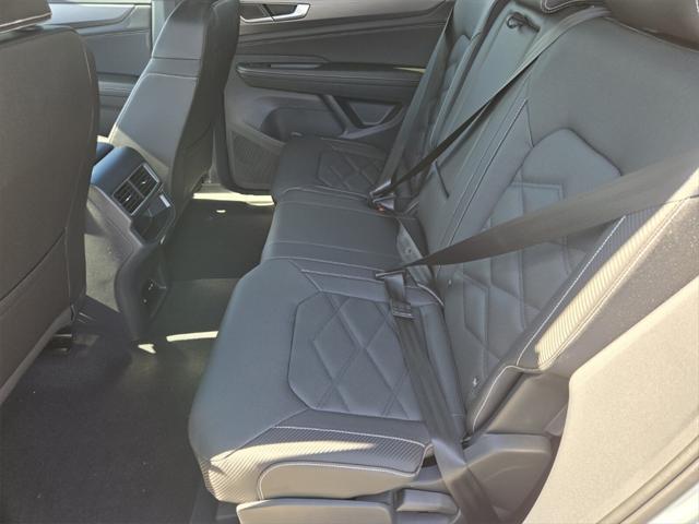 new 2025 Volkswagen Atlas Cross Sport car, priced at $38,596