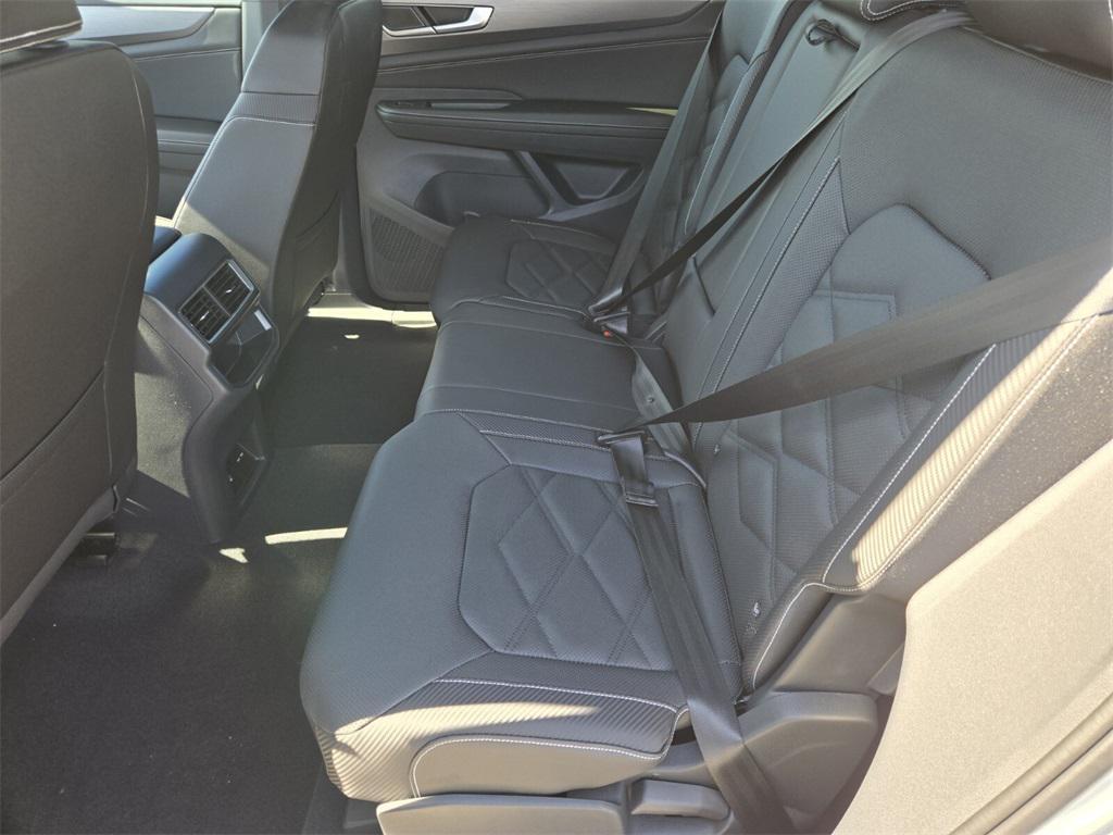 new 2025 Volkswagen Atlas Cross Sport car, priced at $37,161