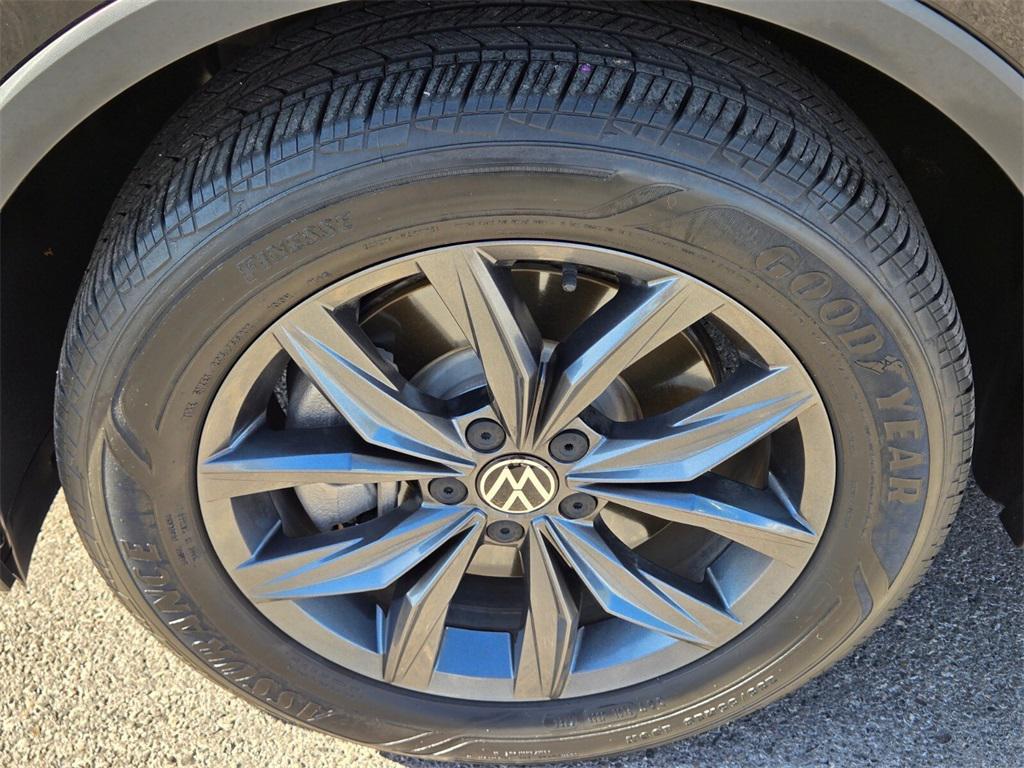 used 2022 Volkswagen Tiguan car, priced at $22,887