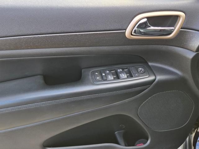 used 2016 Jeep Grand Cherokee car, priced at $15,587