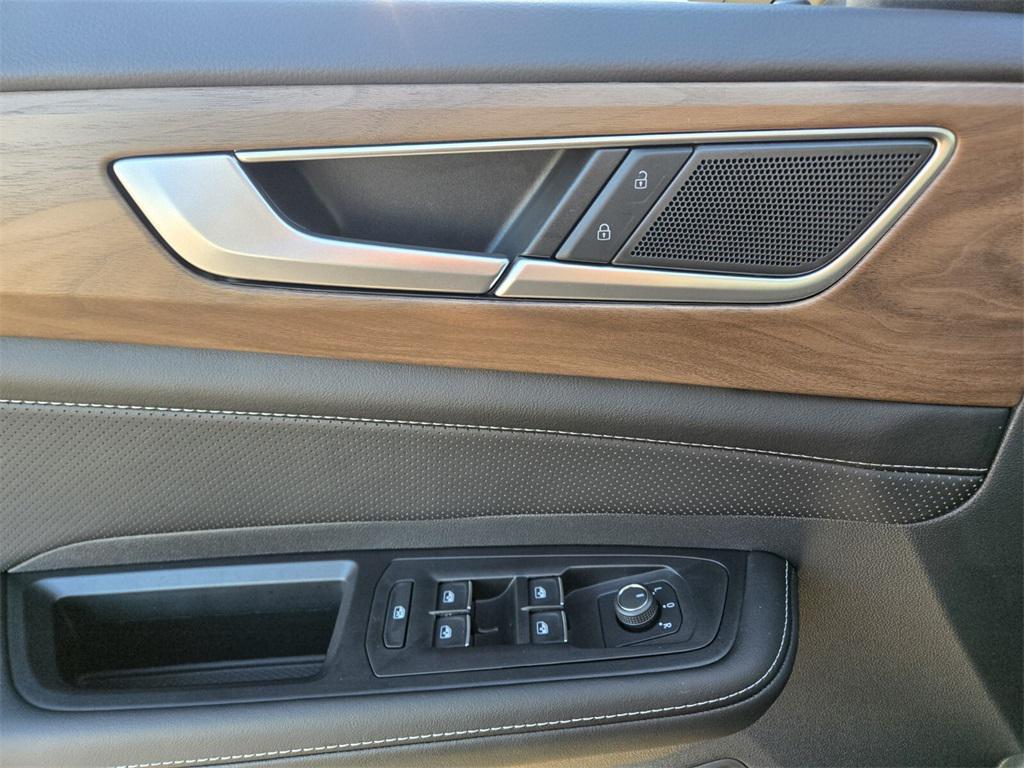 new 2026 Volkswagen Atlas car, priced at $44,258