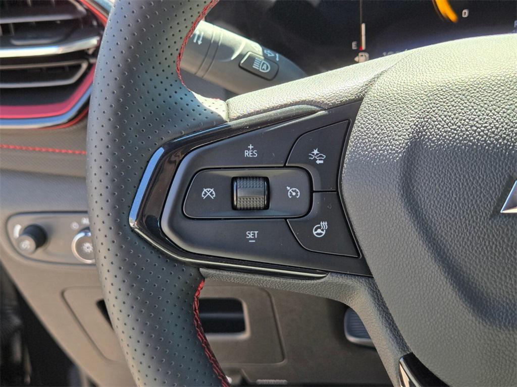 used 2025 Chevrolet TrailBlazer car, priced at $27,987