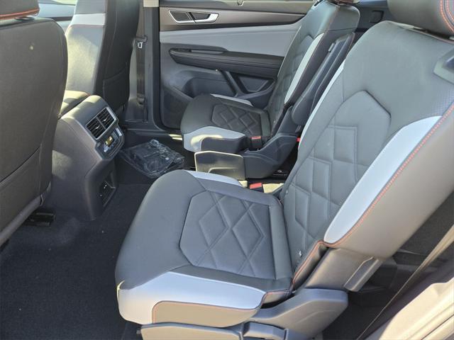 new 2025 Volkswagen Atlas car, priced at $44,546