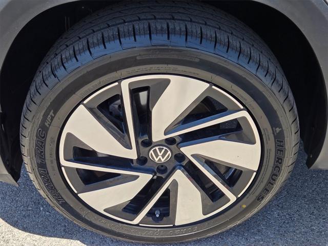 used 2024 Volkswagen Atlas car, priced at $34,987