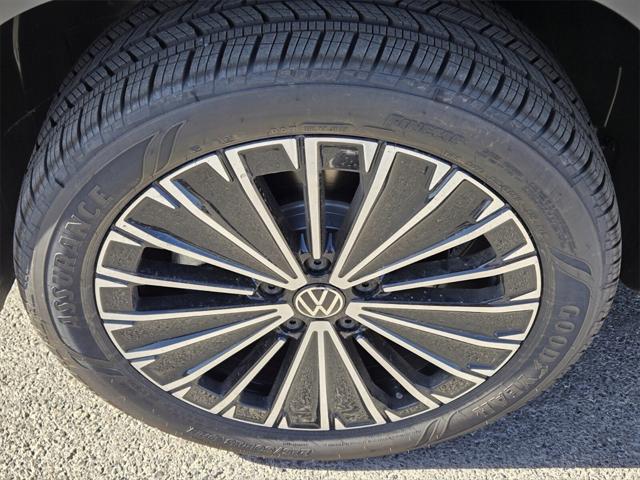 new 2025 Volkswagen Taos car, priced at $27,700