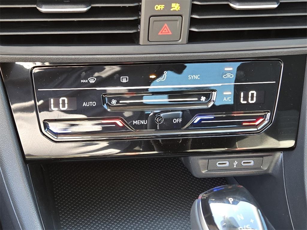 new 2025 Volkswagen Jetta car, priced at $23,477