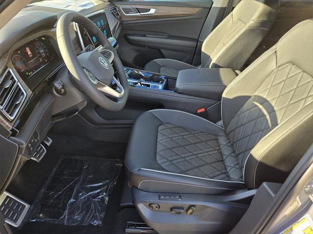 new 2025 Volkswagen Atlas car, priced at $48,899