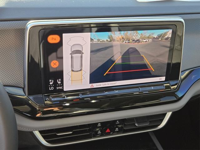 new 2025 Volkswagen Atlas car, priced at $42,233