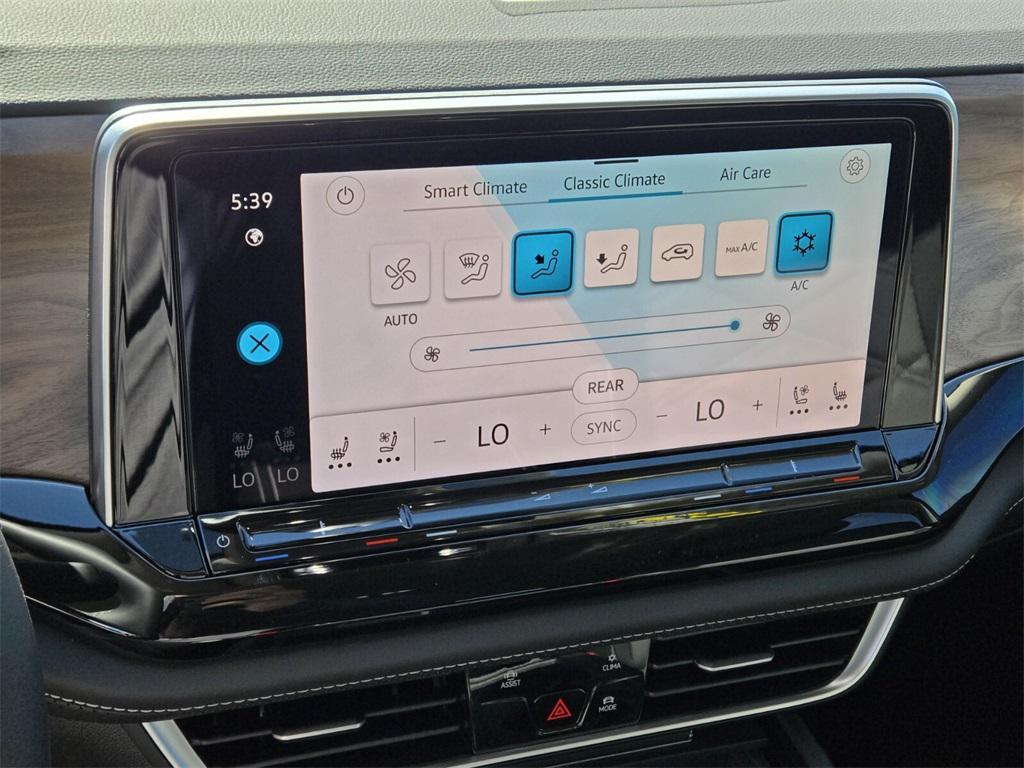 new 2026 Volkswagen Atlas car, priced at $38,570