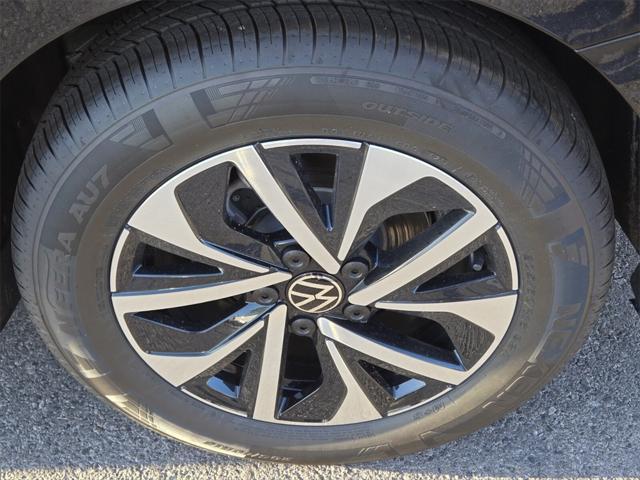 new 2025 Volkswagen Jetta car, priced at $23,298