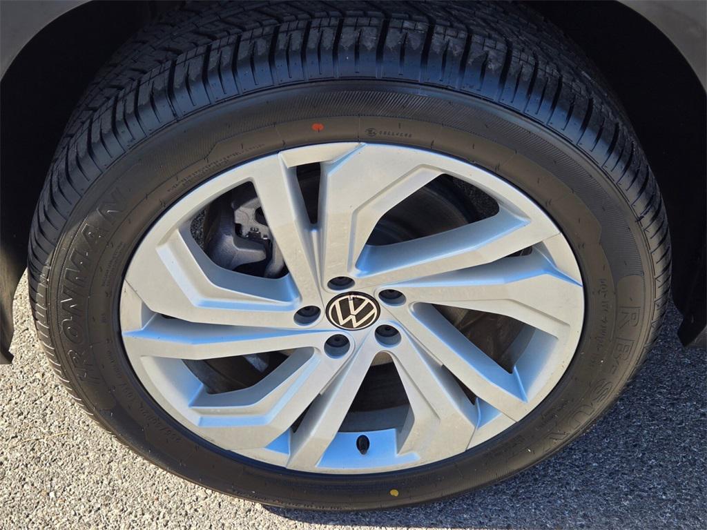 used 2021 Volkswagen Atlas car, priced at $30,988