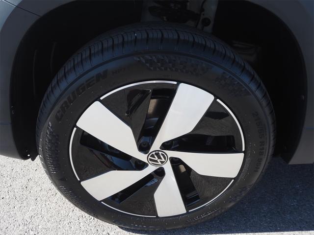new 2024 Volkswagen Taos car, priced at $35,568