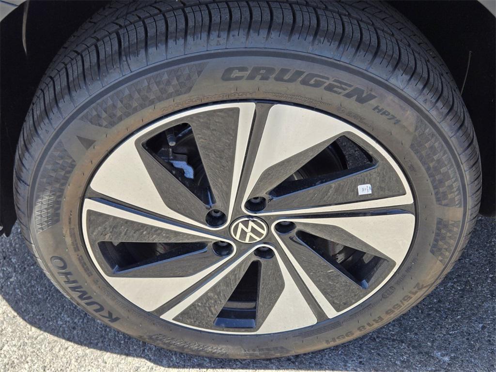 new 2025 Volkswagen Taos car, priced at $29,105