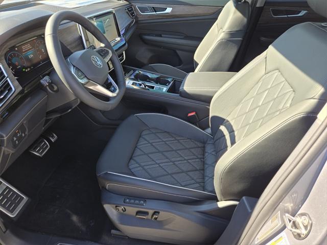 new 2025 Volkswagen Atlas car, priced at $50,545
