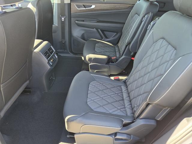 new 2025 Volkswagen Atlas car, priced at $50,545