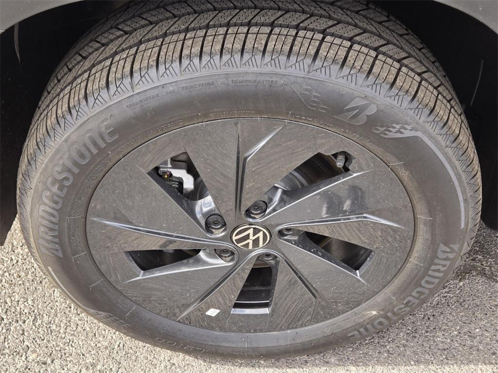new 2025 Volkswagen Taos car, priced at $25,445