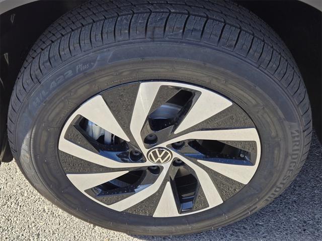 new 2025 Volkswagen Tiguan car, priced at $30,614