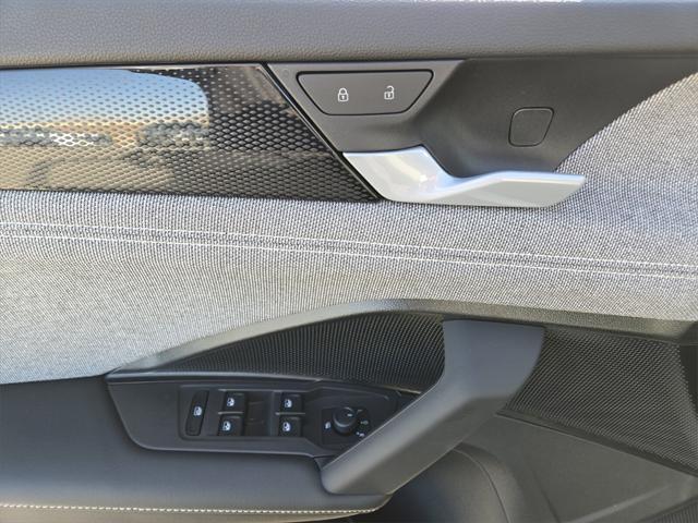 new 2025 Volkswagen Tiguan car, priced at $30,614
