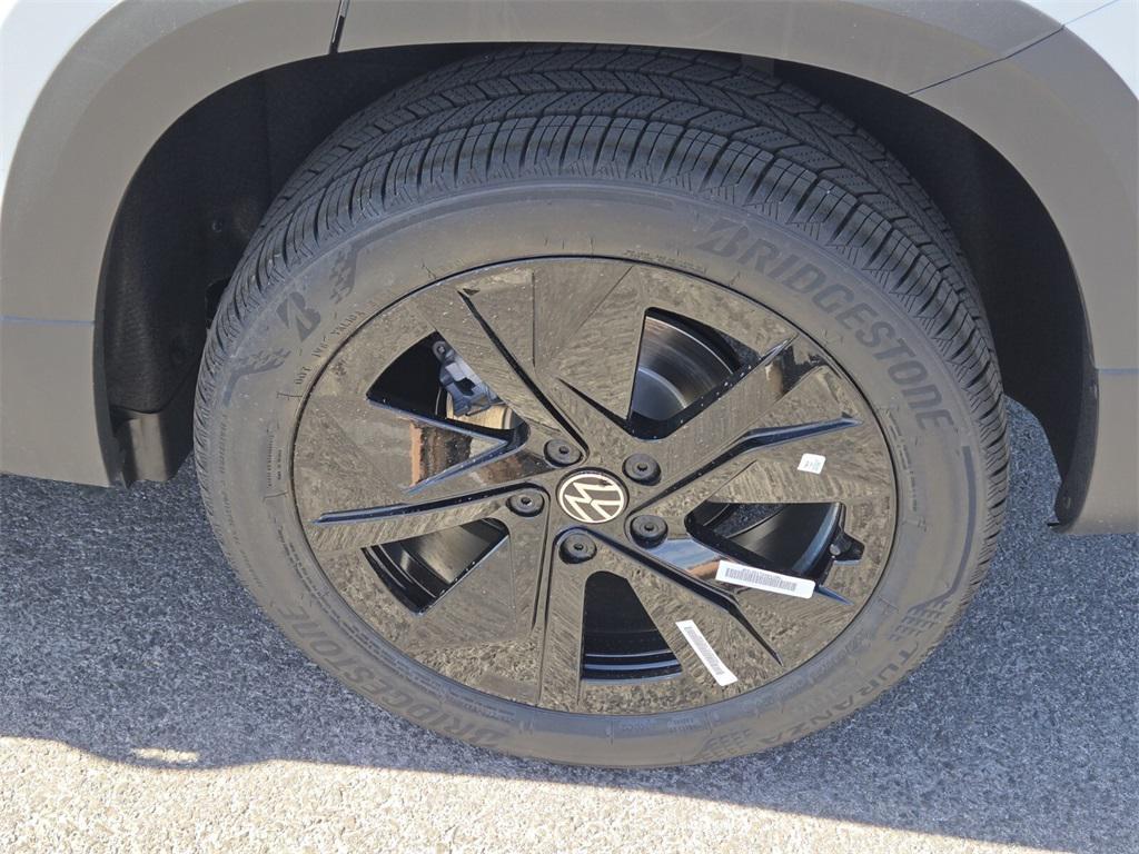 new 2025 Volkswagen Taos car, priced at $30,337