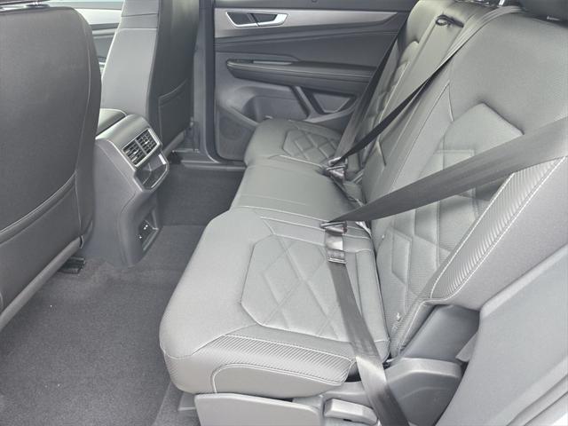 new 2025 Volkswagen Atlas Cross Sport car, priced at $38,596