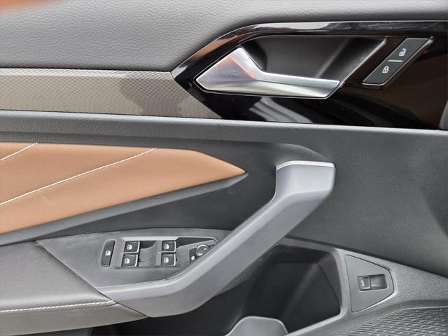 new 2025 Volkswagen Jetta car, priced at $28,994