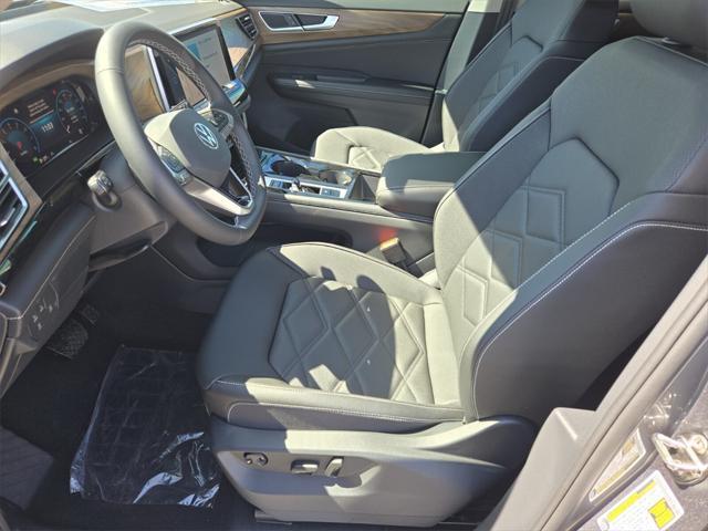 new 2025 Volkswagen Atlas car, priced at $39,749