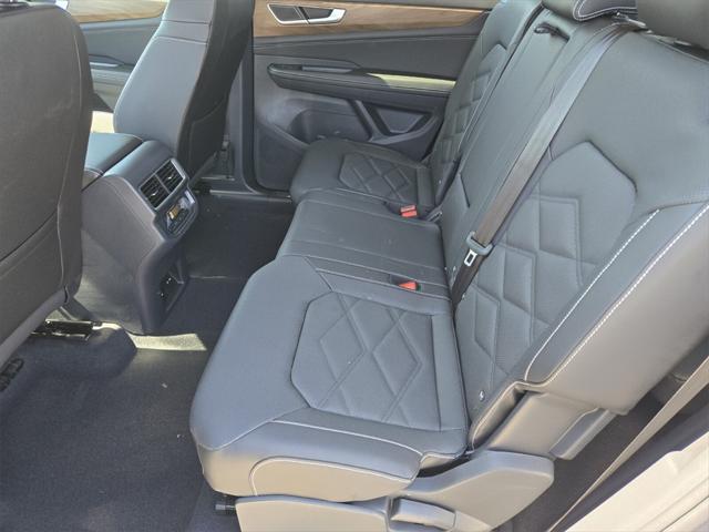 new 2025 Volkswagen Atlas car, priced at $39,749