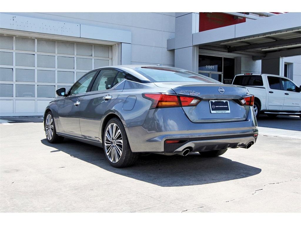 used 2023 Nissan Altima car, priced at $22,176