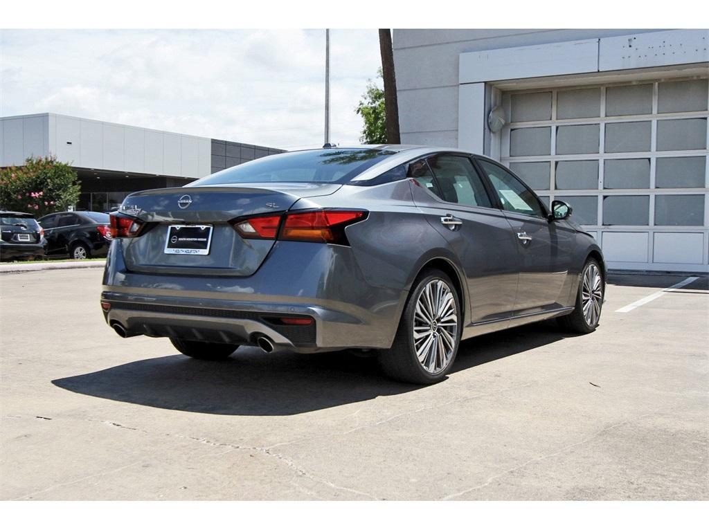 used 2023 Nissan Altima car, priced at $22,176