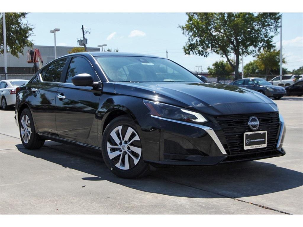 new 2025 Nissan Altima car, priced at $26,173