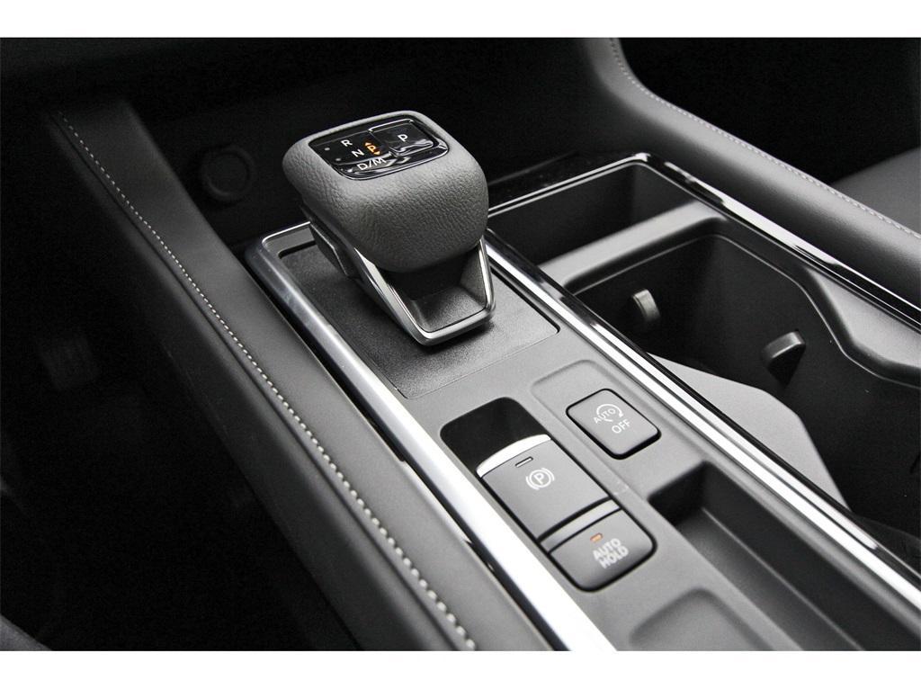 new 2025 Nissan Pathfinder car, priced at $40,676
