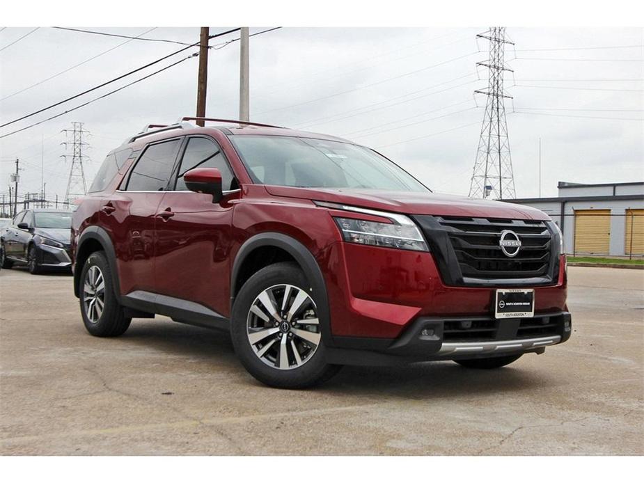new 2024 Nissan Pathfinder car, priced at $43,670