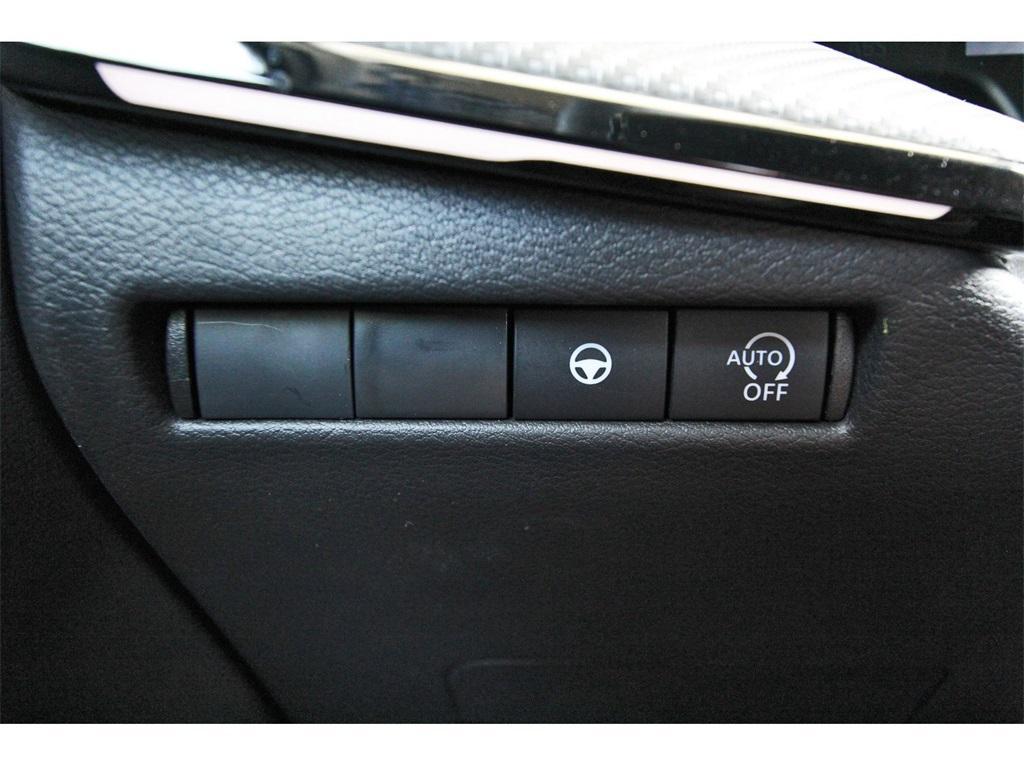 new 2025 Nissan Kicks car, priced at $28,585