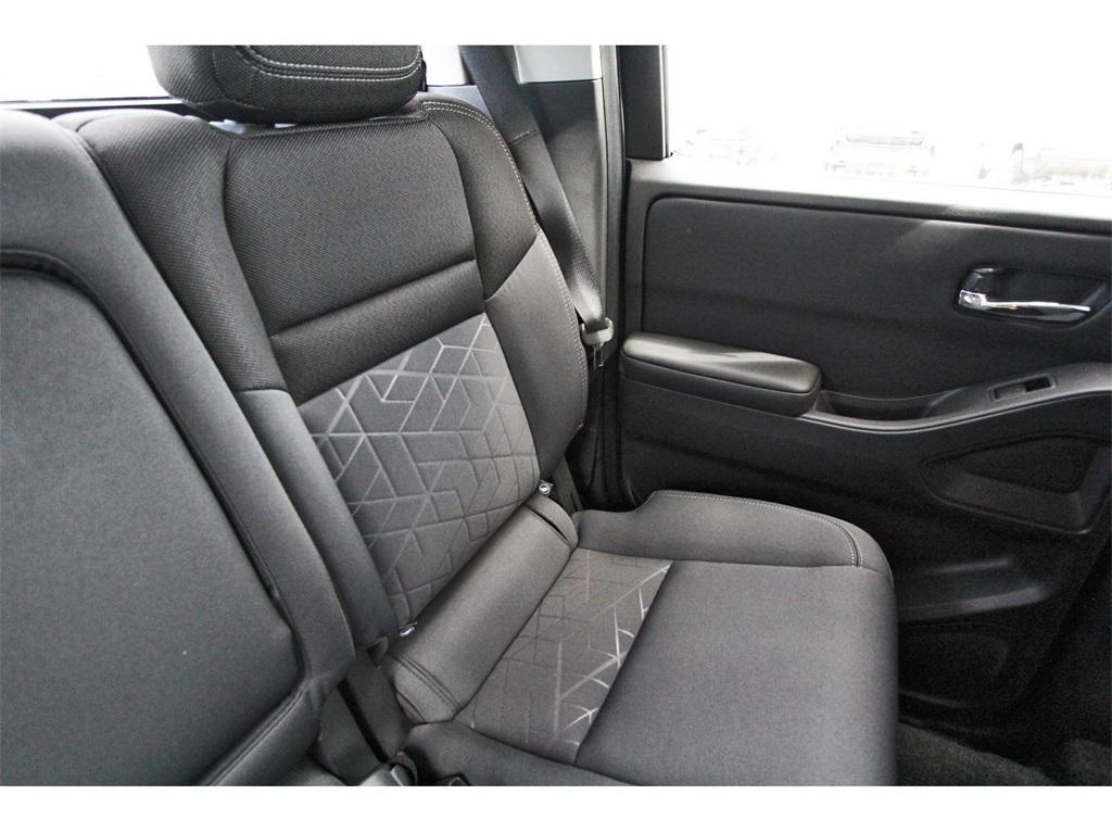 new 2025 Nissan Frontier car, priced at $40,975