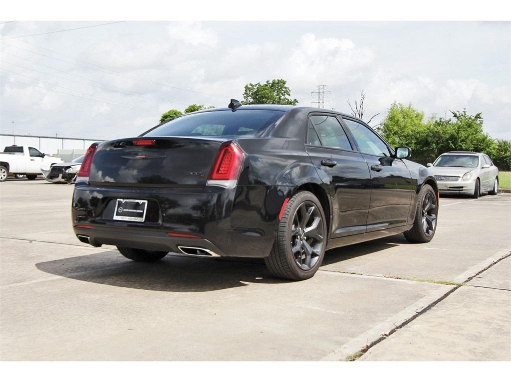 used 2022 Chrysler 300 car, priced at $25,227