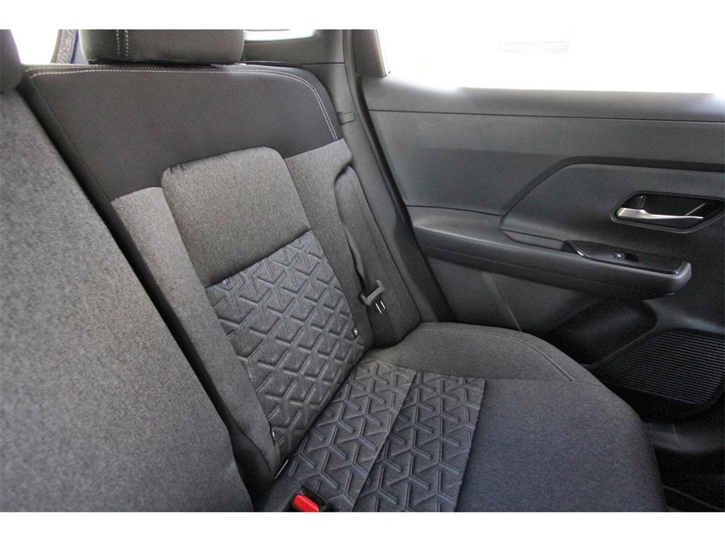 new 2025 Nissan Kicks car, priced at $25,001
