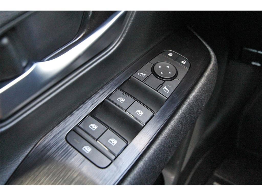 new 2025 Nissan Kicks car, priced at $25,001
