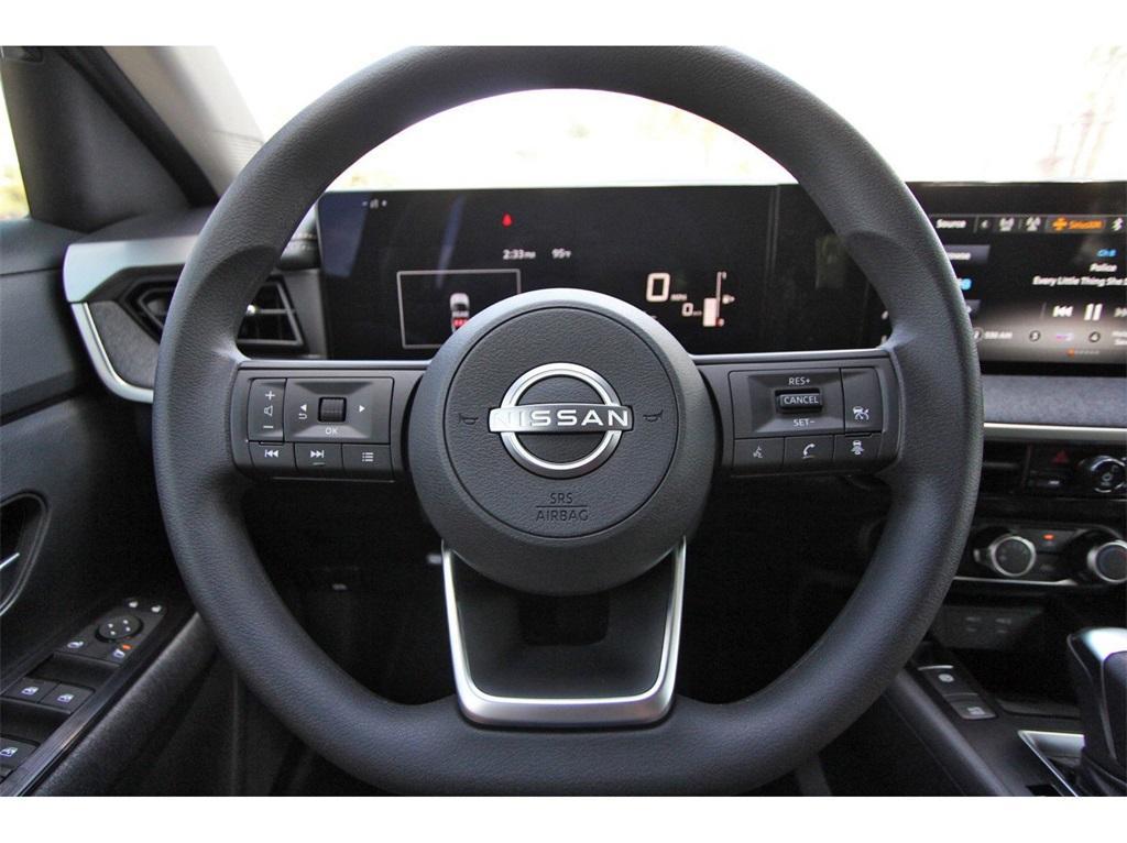 new 2025 Nissan Kicks car, priced at $25,001