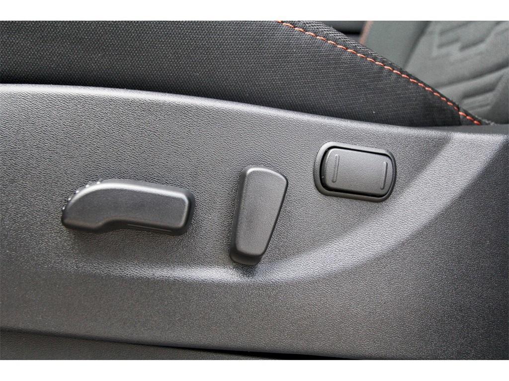 new 2025 Nissan Frontier car, priced at $39,800