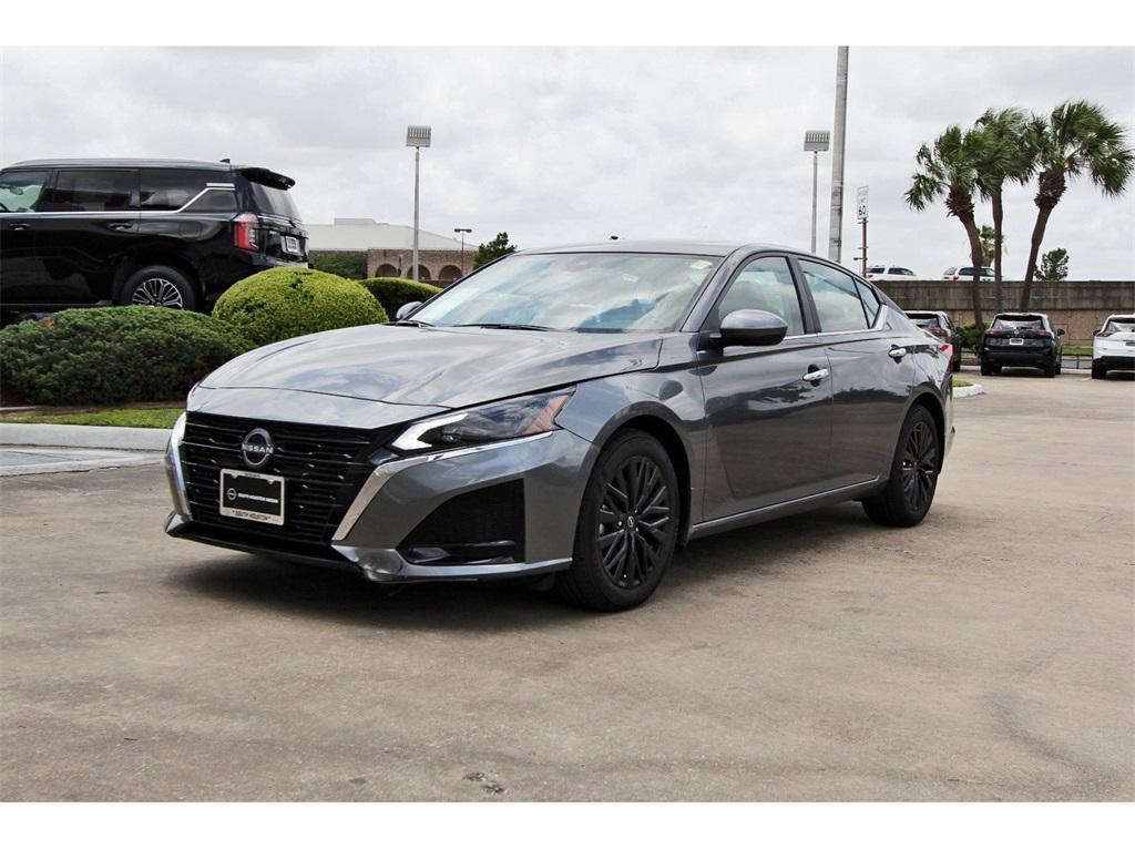 used 2025 Nissan Altima car, priced at $22,860