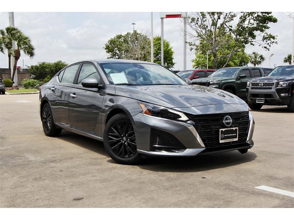 used 2025 Nissan Altima car, priced at $22,860