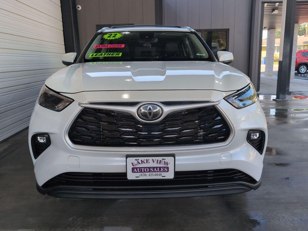 used 2022 Toyota Highlander car, priced at $31,639