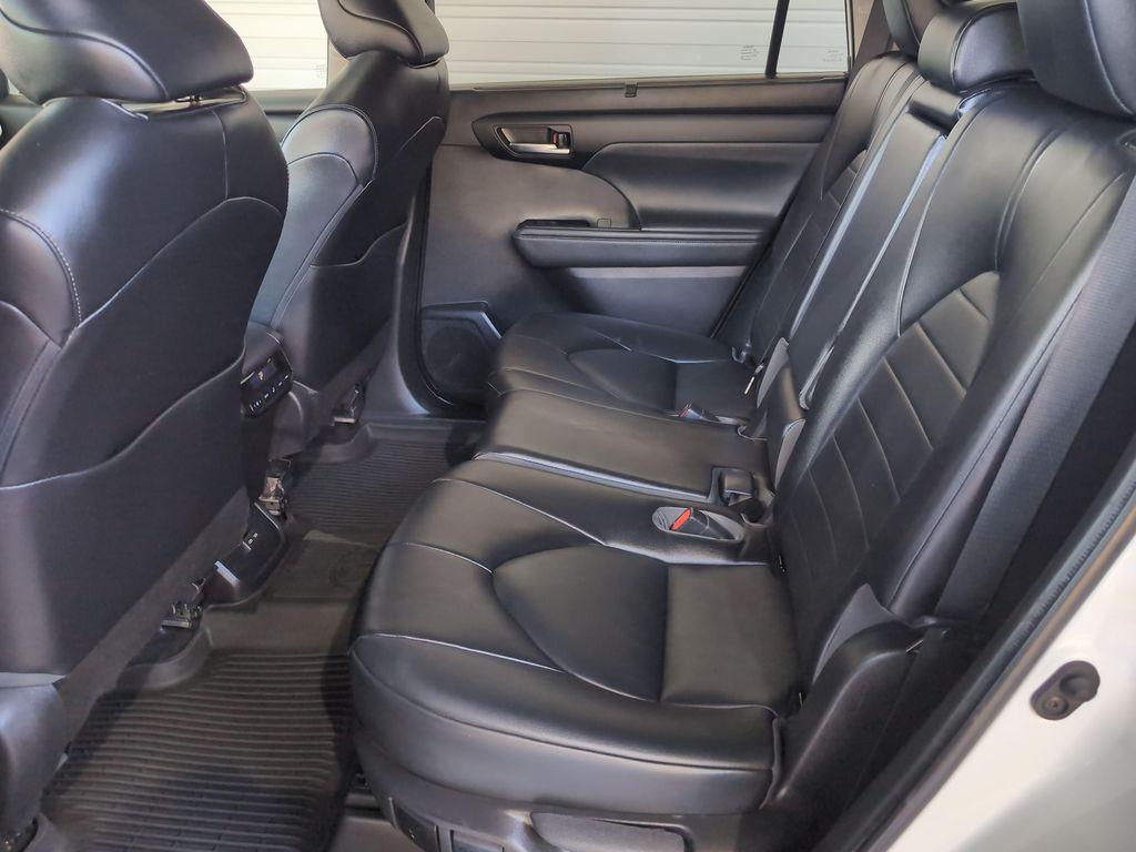 used 2022 Toyota Highlander car, priced at $31,639