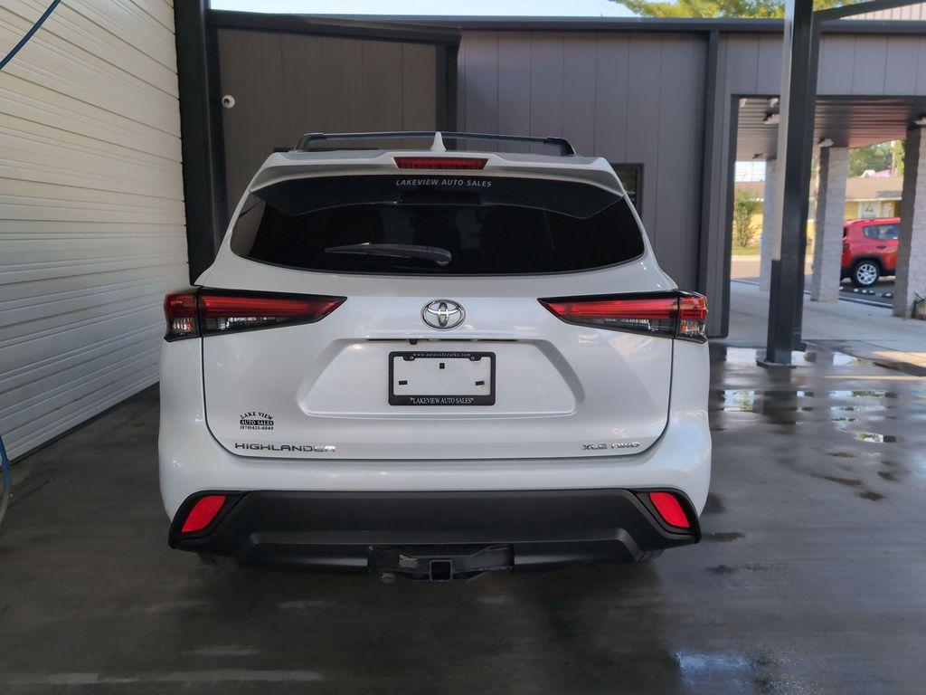 used 2022 Toyota Highlander car, priced at $31,639