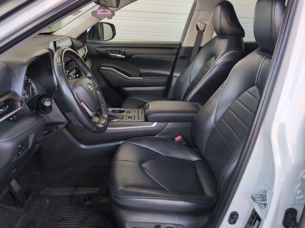 used 2022 Toyota Highlander car, priced at $31,639