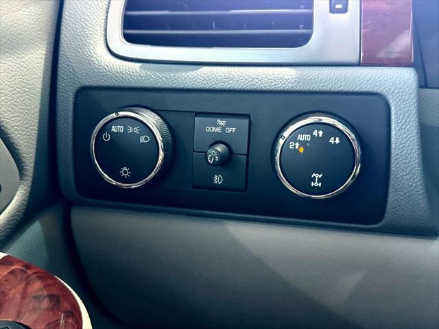 used 2010 Chevrolet Avalanche car, priced at $34,900