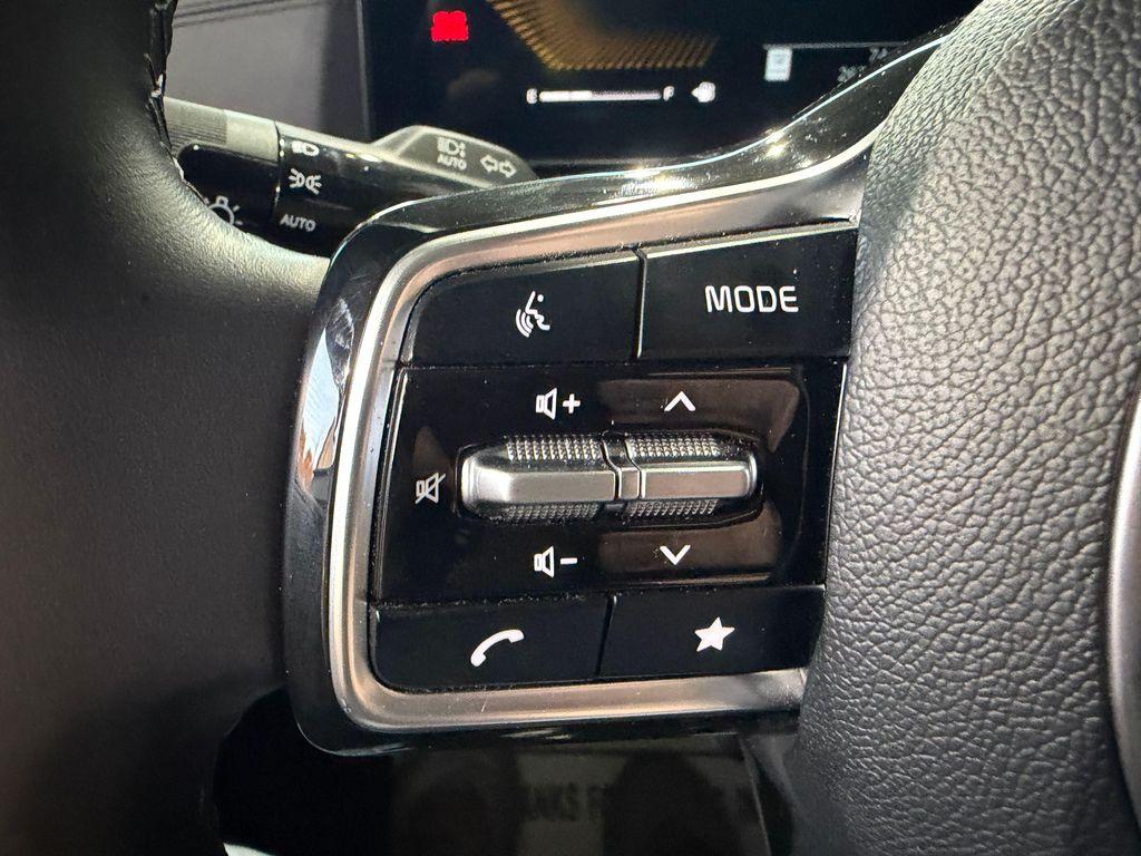 used 2025 Kia Carnival car, priced at $34,907