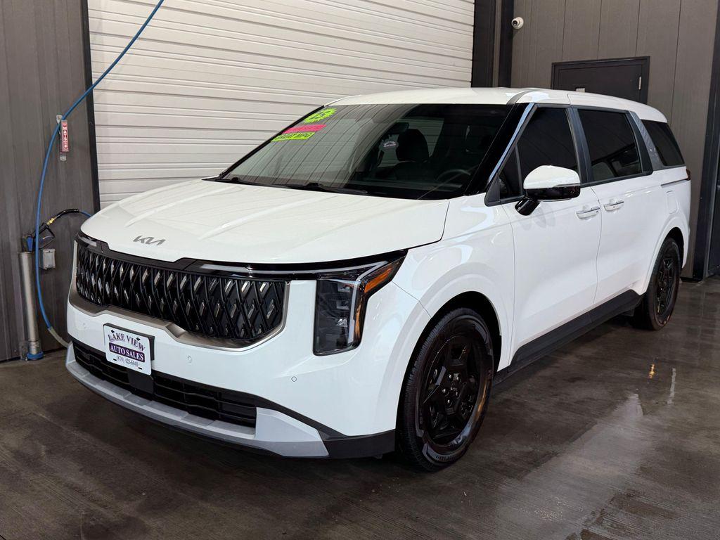 used 2025 Kia Carnival car, priced at $34,907